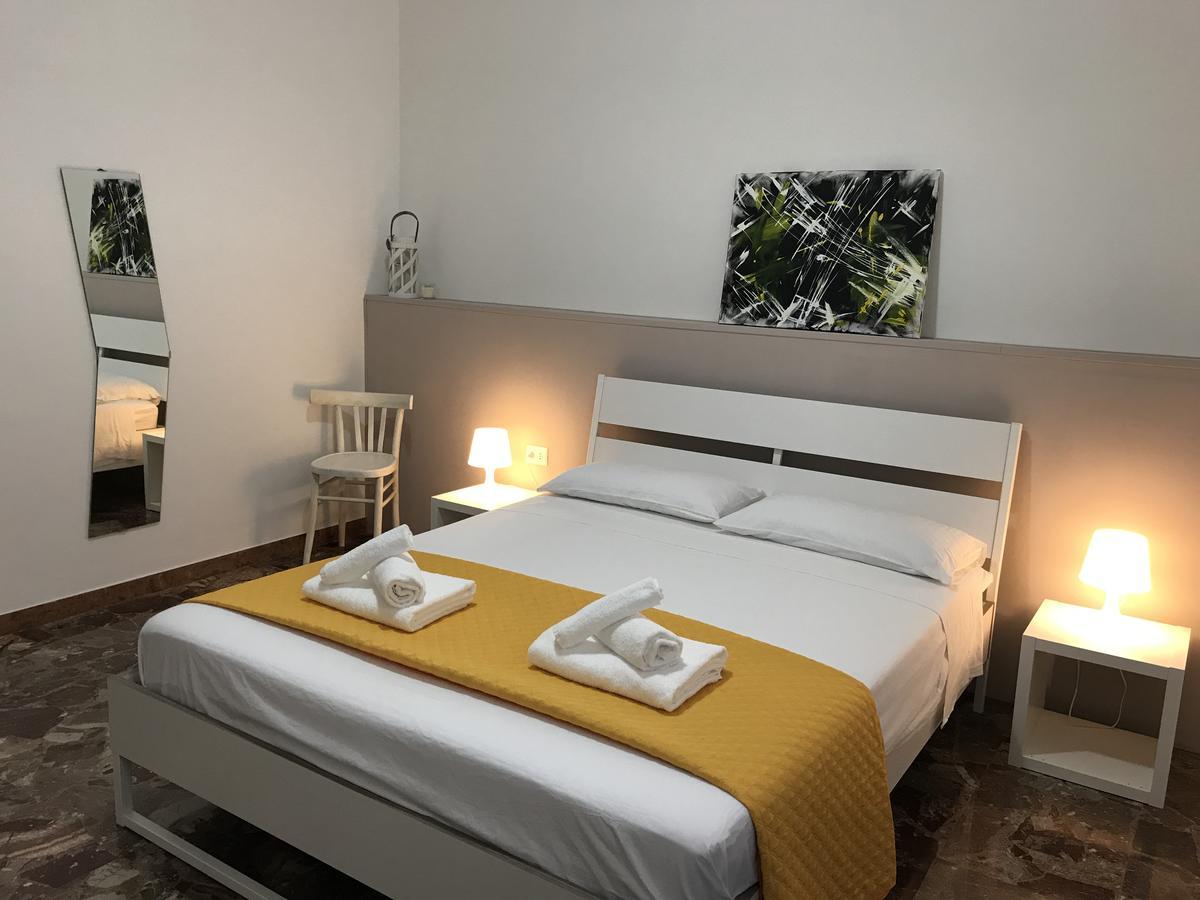 B&B Civico22 Civitanova Marche Esterno foto